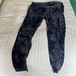 Lululemon Legging Size 12 Black grey tie dye